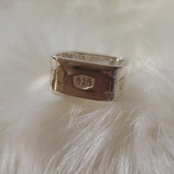 Tiffany & Co. Silver Ring - Picture 4 of 6